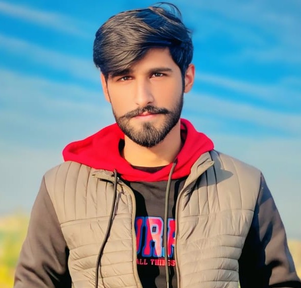 Munim Mujeeb Lashari