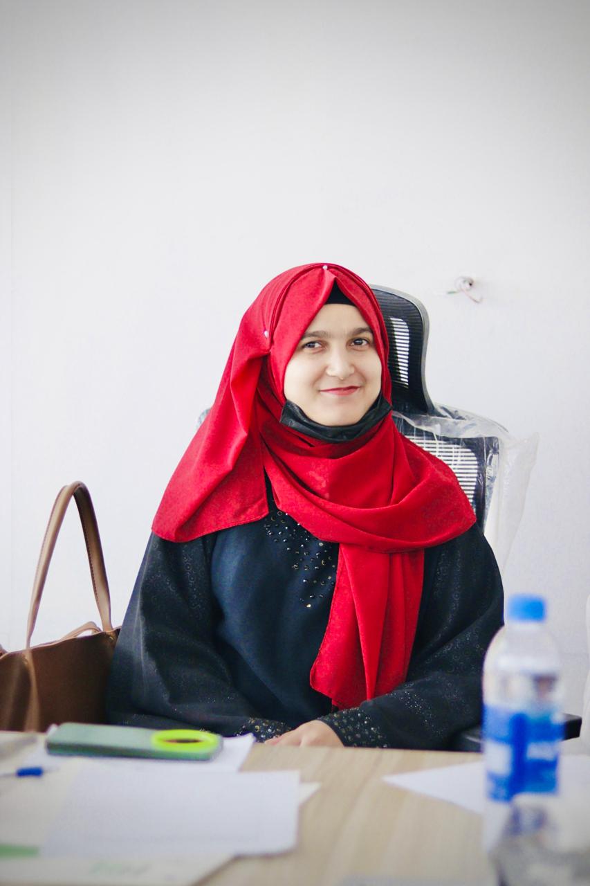 AMINA KHAN