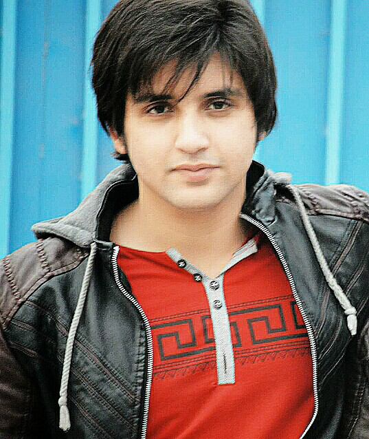 Eisa khan