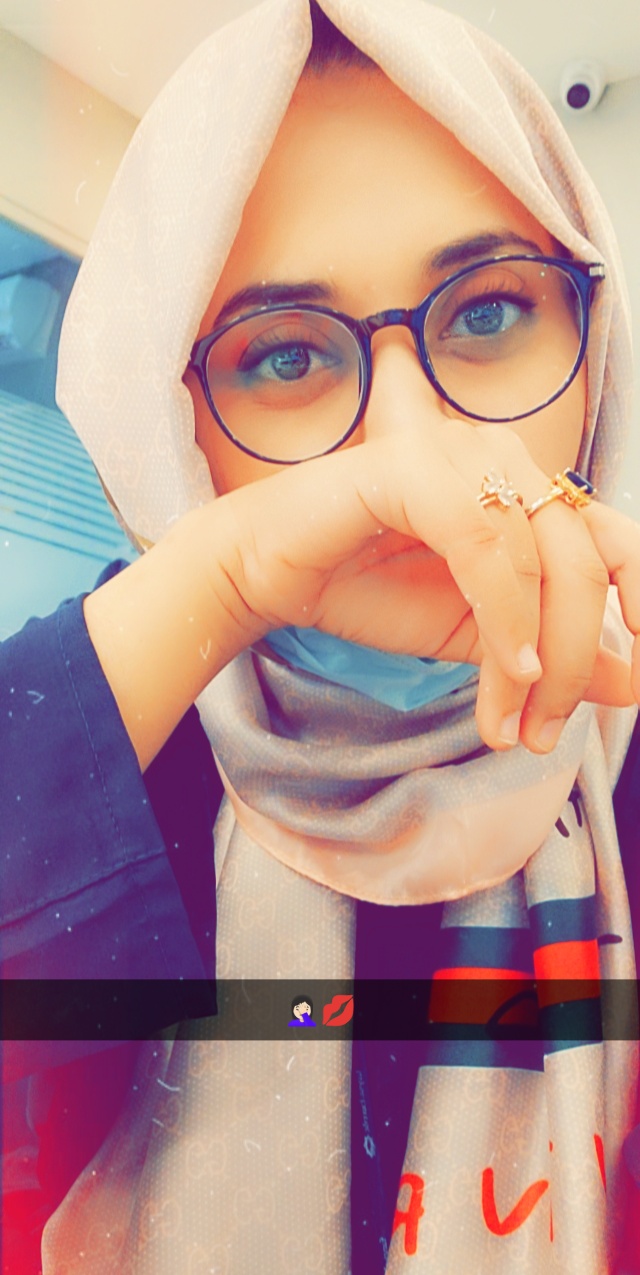 komal khan