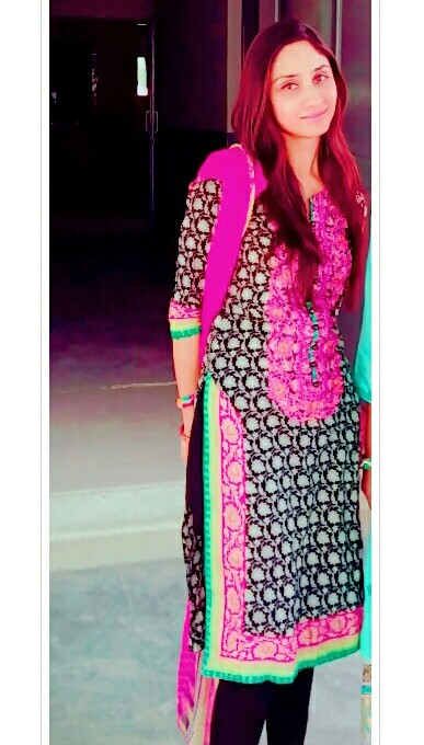 Komal zameer