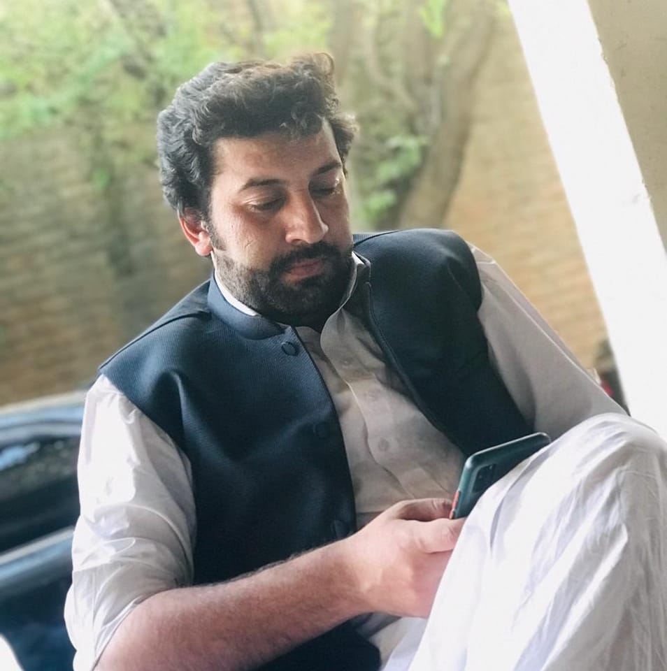 Zeeshan khan