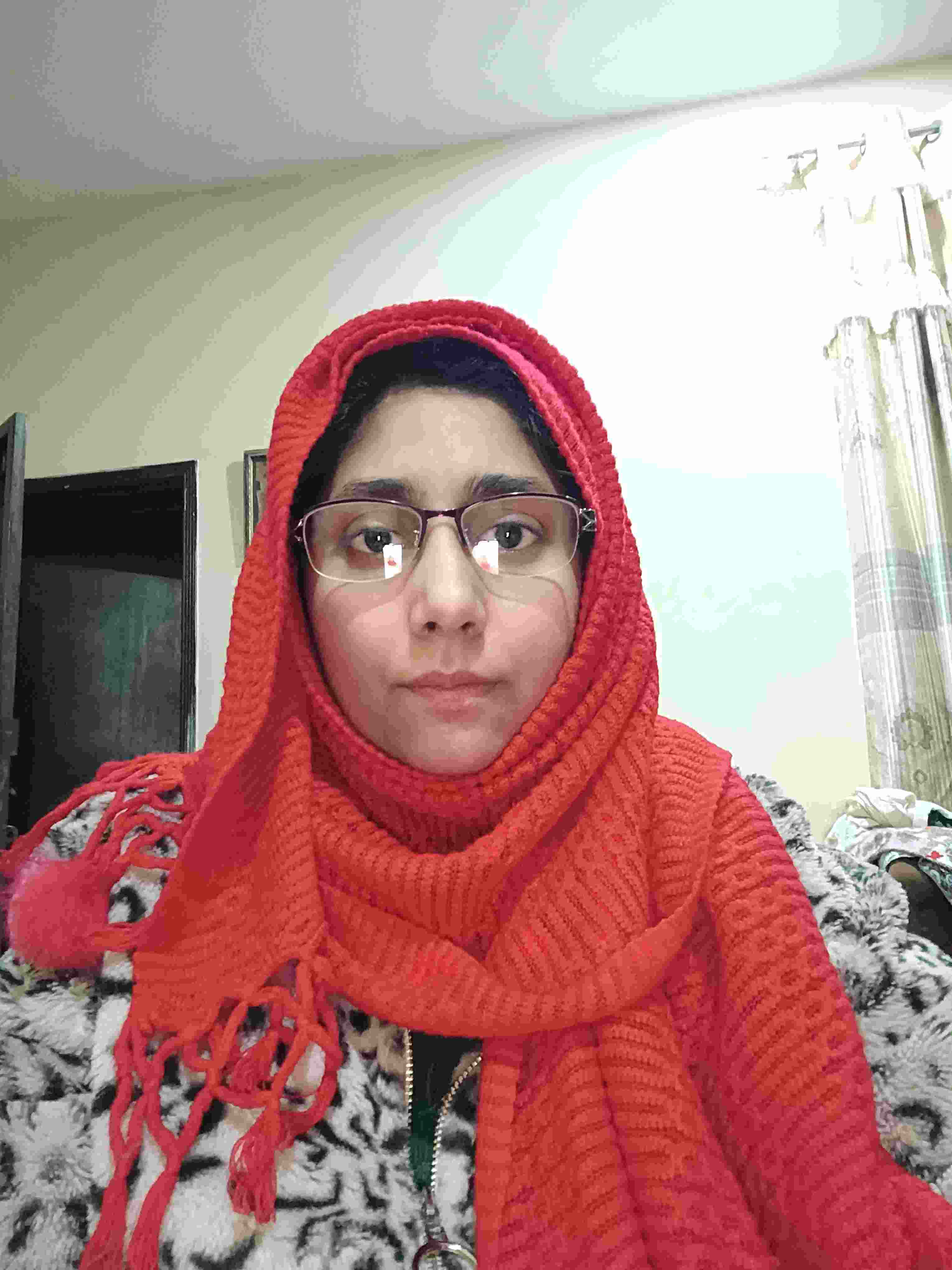 Amna Khan